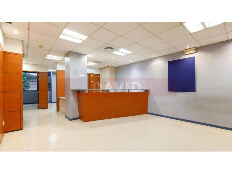 Foto 8a047ac6-7b89-4dbf-9197-5d62a3f0b531. Lloguer oficina a Dreta de l´Eixample Barcelona