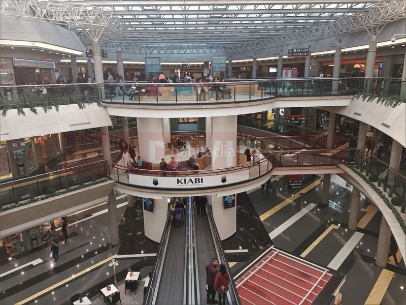 Foto 9f5b36c8-efbd-4e1d-8c53-12a8cf44368f. Alquiler local comercial local en alquiler en el centro comercial baricentro , con gran visibilidad y excelente ubicación dentro del comp en Barberà del Vallès
