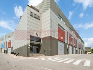 Miete Fabrikhalle  Calle marconi. Nave logística moderna en barberà del vallès con gran altura y e