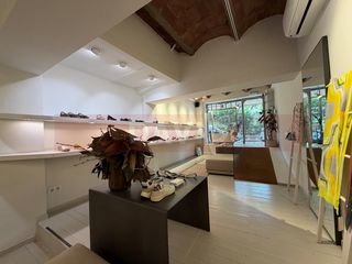 Local Comercial en Calle Francesc Perez Cabrero