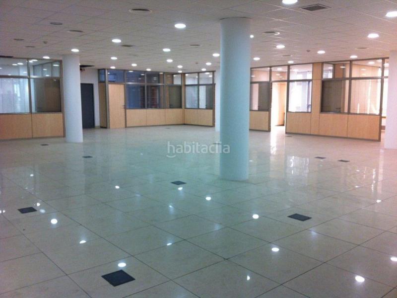 Foto 0445a8df-2d08-40c9-809e-24c4b150fba0. Lloguer oficina a Volpelleres Sant Cugat del Vallès