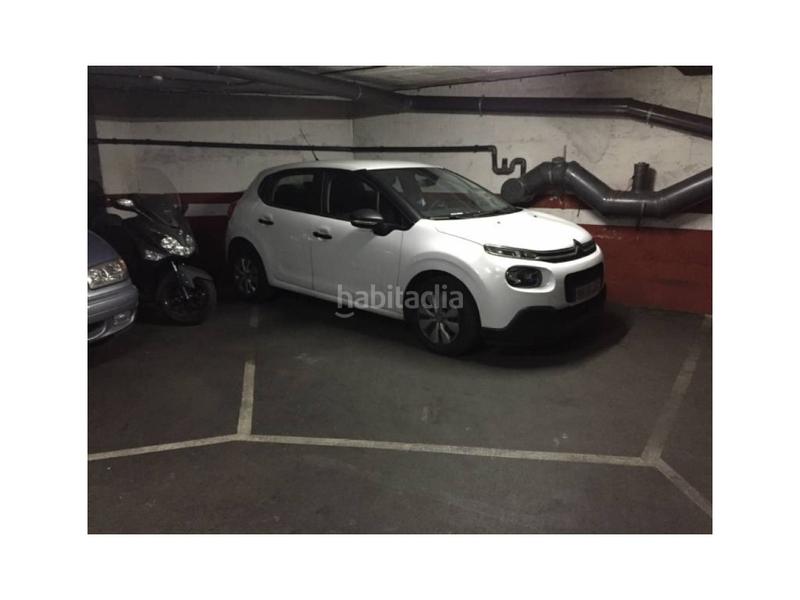 Foto 63d7eb13-3072-46f9-bddf-c5173116ba42. Autoparkplatz in El Poble Sec - Parc de Montjuïc Barcelona