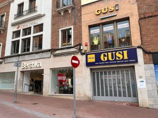 Location Local commercial à Barri del Centre. Local comercial en terrassa  alta visibilidad y excelente ubicac