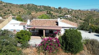 Masia a Almáchar