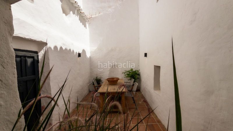 Foto 284247aa-d99a-4c9b-9e5d-ea6291023977. Casa adossada a Guaro