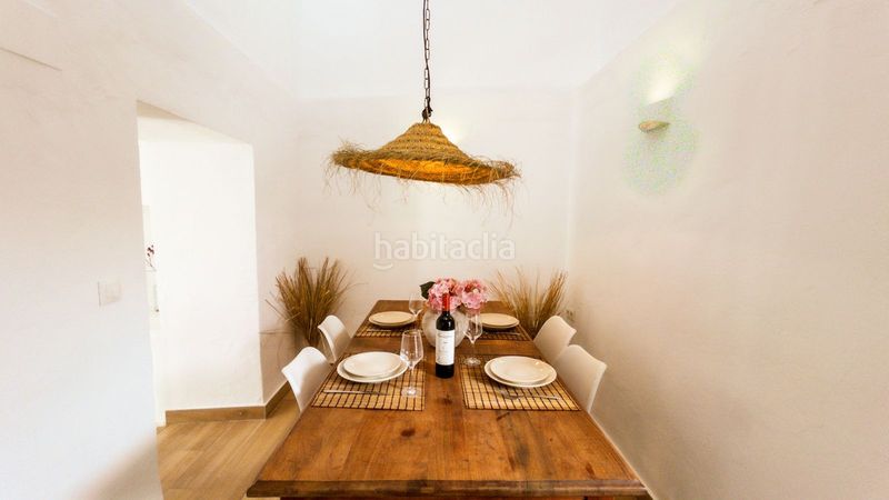 Foto ede161da-c171-43f2-9774-fdcb2a990555. Casa adossada a Guaro