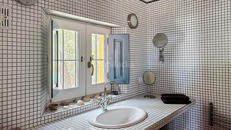 Foto acd08a5c-9154-40eb-9932-b786919b9fd1. Masia amb aparcament piscina a Riogordo