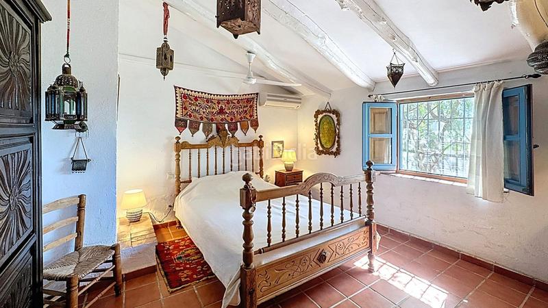 Foto f7971364-7ba5-432d-8abf-19382d321f05. Masia amb aparcament piscina a Riogordo