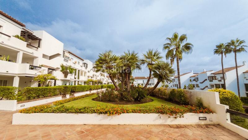 Foto 8793b66d-bcbc-4533-8717-81a484a2e678. Duplex con parcheggio piscina in Bel - Air Estepona