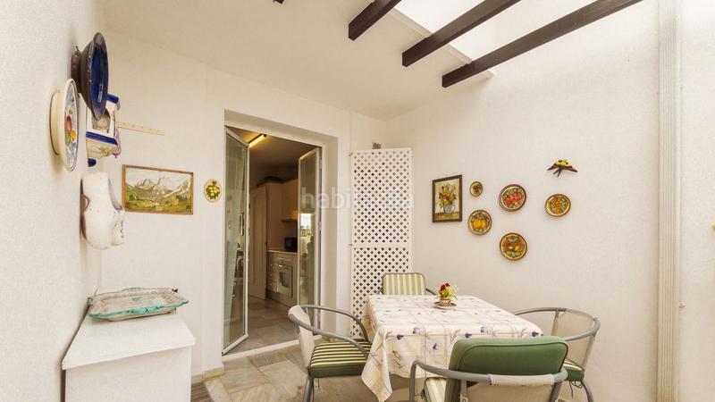 Foto e0d00057-3ae7-46d1-bb3b-4cd013c88f98. Duplex con parcheggio piscina in Bel - Air Estepona