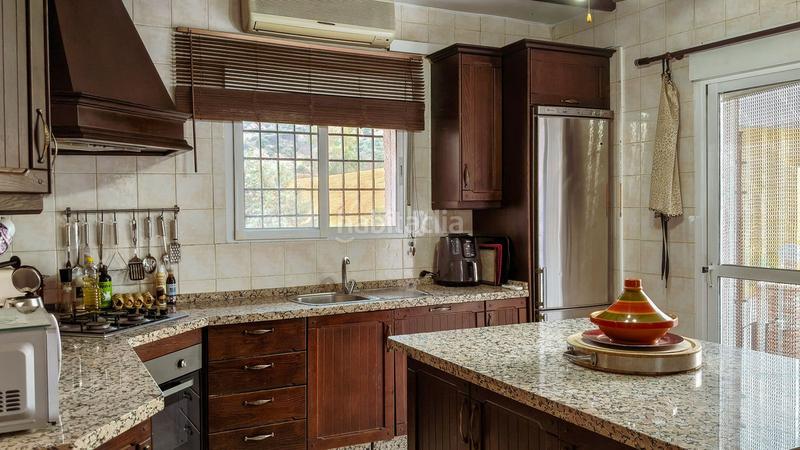 Foto 5730eb35-ea6f-436b-adcb-af88bb5cb1d3. Bauernhof mit parking pool in Almogía