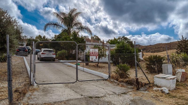 Foto 9683a8d3-bebc-4716-a535-a137201ff4c5. Bauernhof mit parking pool in Almogía