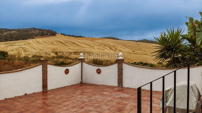 Foto fa5a3e7e-08a2-4a54-99a3-576762e45672. Bauernhof mit parking pool in Almogía