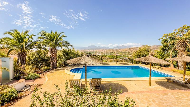 Foto bccfc592-3c4c-41bd-a947-a7197951548b. Country house with parking pool in Álora