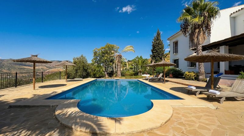 Foto 1b12c47a-2b11-4fa8-8f96-89ee8ea13818. Masia amb aparcament piscina a Álora