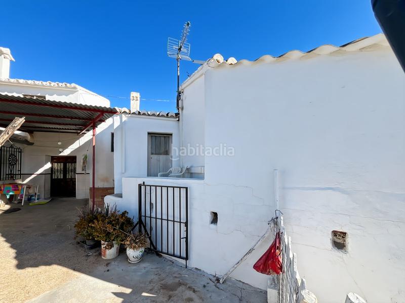 Foto 644352bd-0596-4e2b-b070-de0007ed1061. Reihenhaus mit parking in Cútar