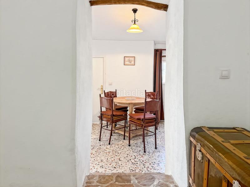 Foto 8799d7e2-3fbd-4b4d-af82-fea842496f32. Reihenhaus mit parking in Cútar