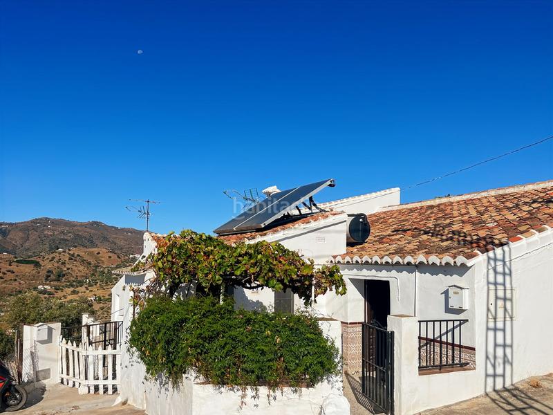 Foto 96feccaa-92f1-40aa-8bc5-4851a2342d50. Reihenhaus mit parking in Cútar