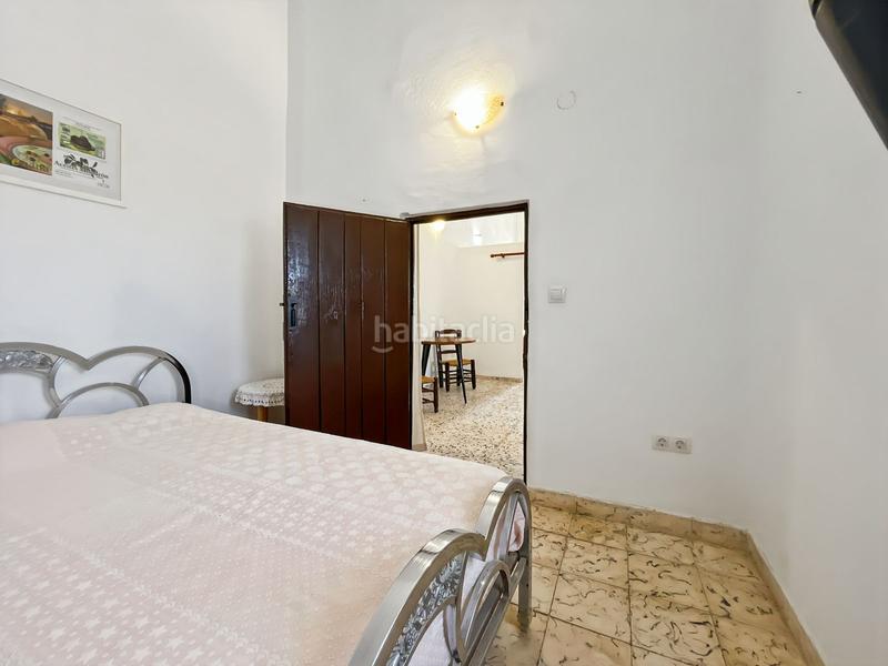 Foto ab26ab1b-2e8e-4616-87a2-d98895797e4c. Reihenhaus mit parking in Cútar