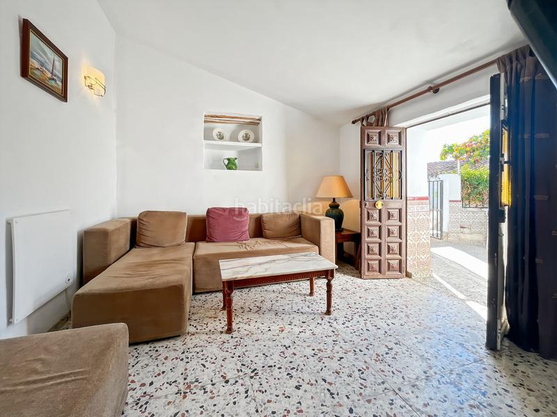 Foto adcd21b7-2519-402a-9a6e-fcaa9de5eed2. Reihenhaus mit parking in Cútar