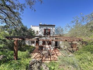Country house in Comares