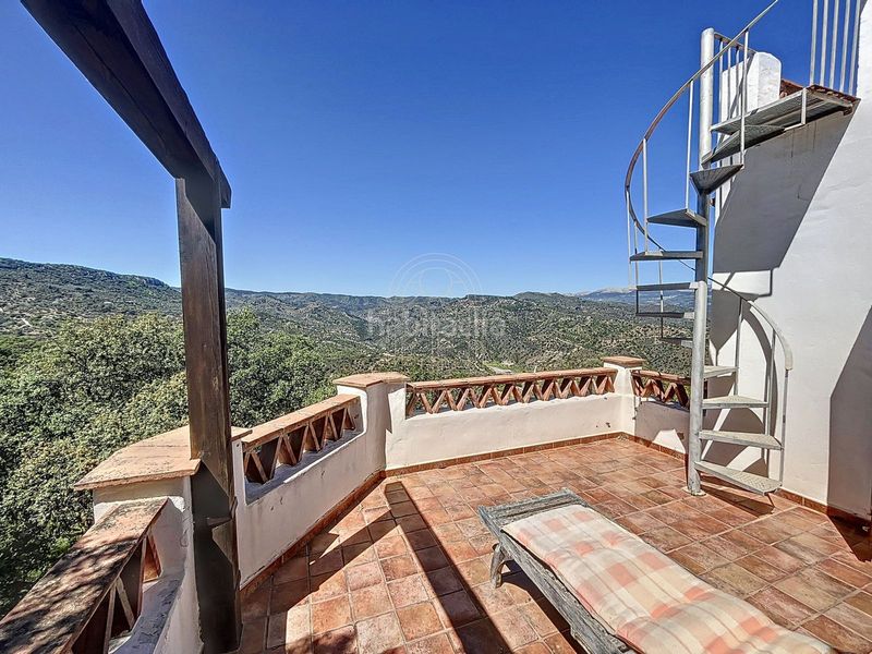 Foto 1c7a54ff-e2d4-4cfd-b4c9-5e222cb36086. Masia a Comares