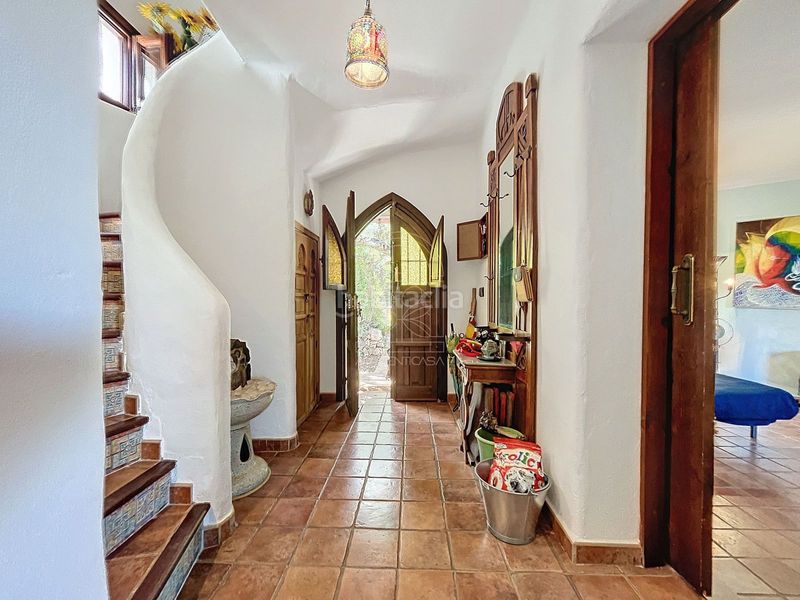 Foto bff14cfe-79fb-4793-8f87-8bd077e86846. Masia a Comares