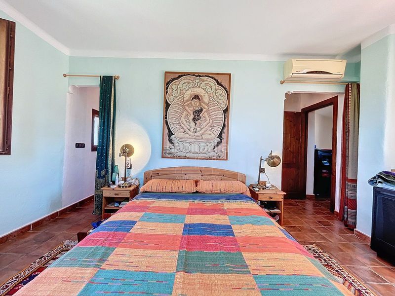 Foto e6478671-696a-4f04-a210-9886ad8c2432. Masia a Comares