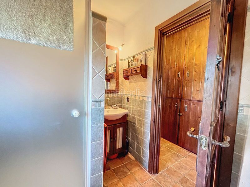 Foto fa0ebba7-972c-4e12-986a-27efc986ed05. Masia a Comares