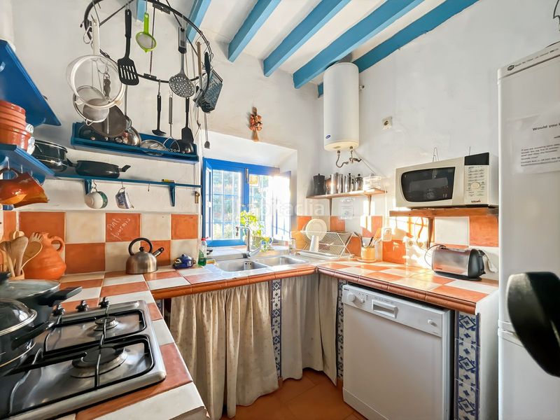 Foto 7ae6d298-d7be-4046-ba59-c095c36abfac. Casa adossada amb aparcament a Comares