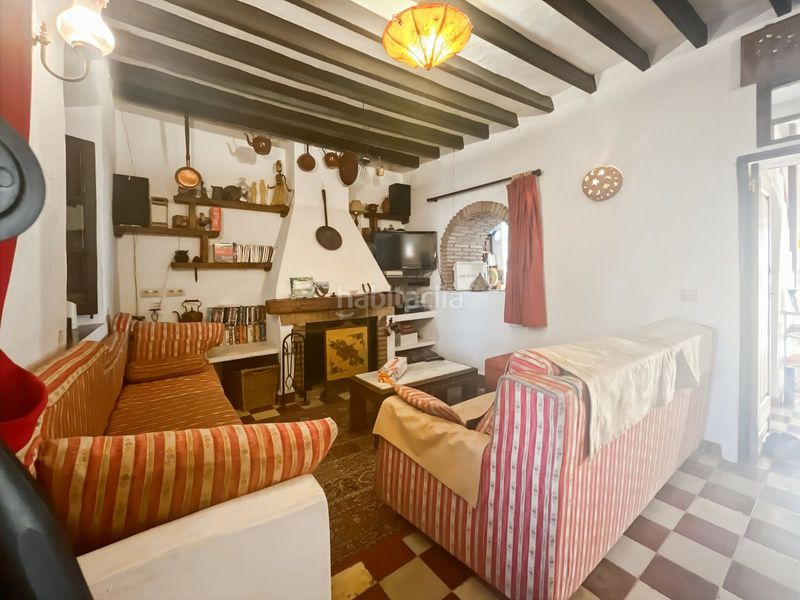 Foto cc75064d-94ef-4192-9f8b-4f793691d8d8. Casa adossada amb aparcament a Comares