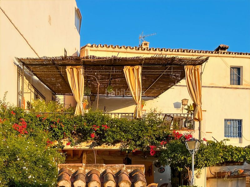 Foto d36d5426-08e5-4812-a471-5705752fddee. Casa adossada amb aparcament a Comares