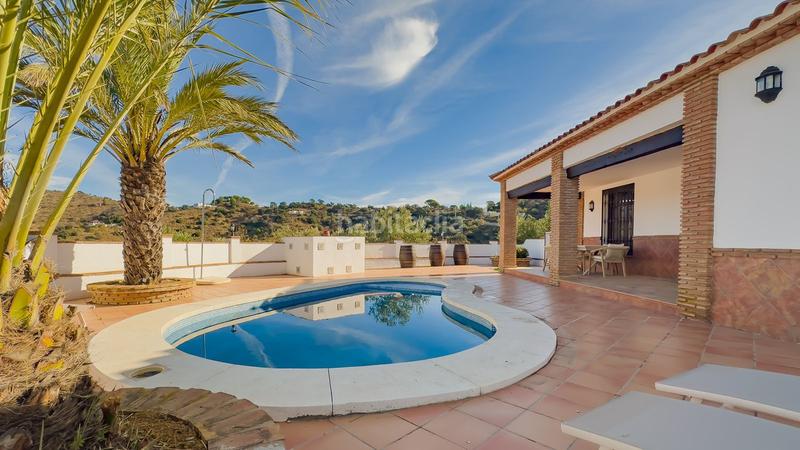 Foto f1b0ec6e-ad9f-4463-8ff7-a7e4751acdd2. Bauernhof mit parking pool in Olías Málaga