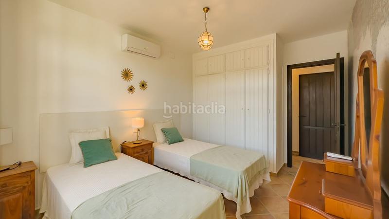 Foto 4165342f-3d2a-46c3-992d-5faee51cc4e6. Casale con parcheggio piscina in Olías Málaga