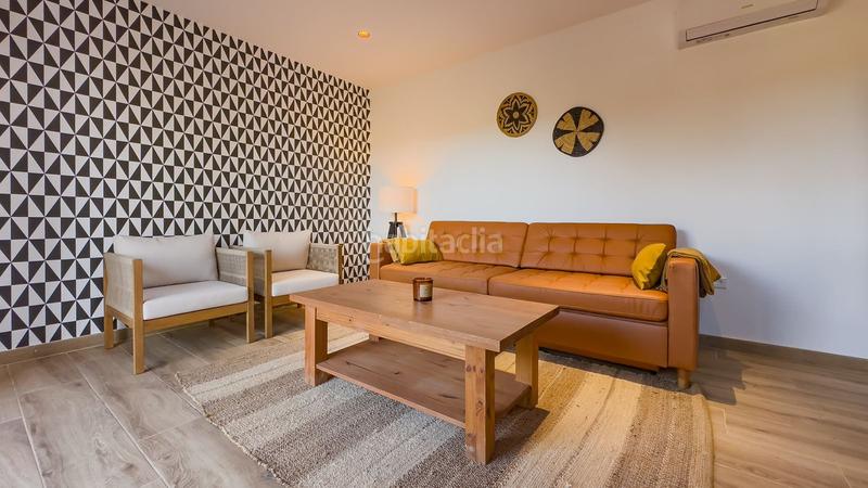 Foto 4417a0f3-d758-44e5-8e40-0f839f31acf0. Masia amb aparcament piscina a Olías Málaga