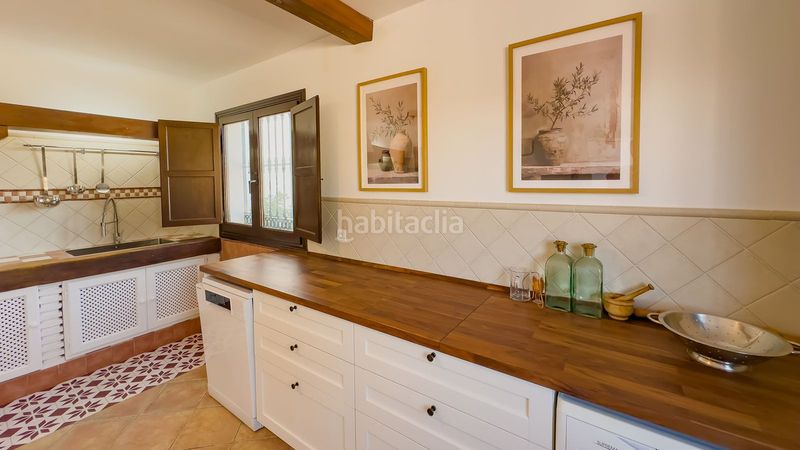 Foto 5fcbbd6d-03a6-4524-aa59-8d6ede9c1cb6. Masia amb aparcament piscina a Olías Málaga