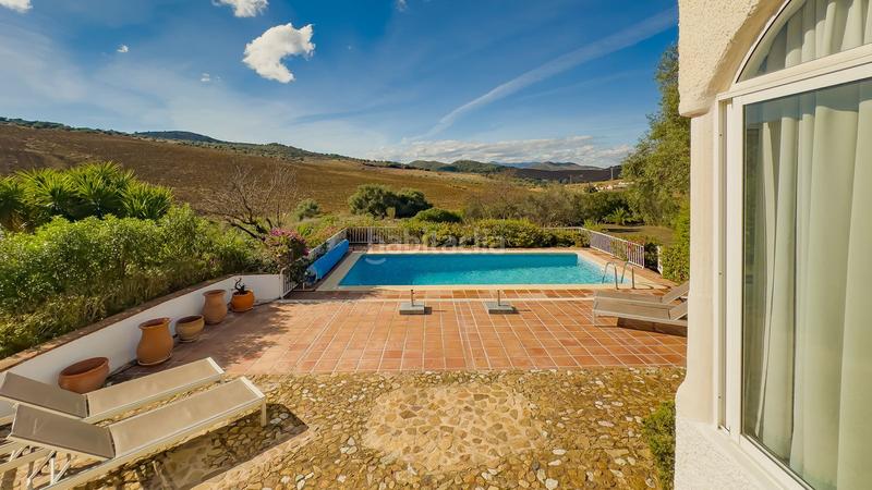 Foto 87c31d1d-0058-449d-9ef8-b568bd2a7963. Chalet en Almogía