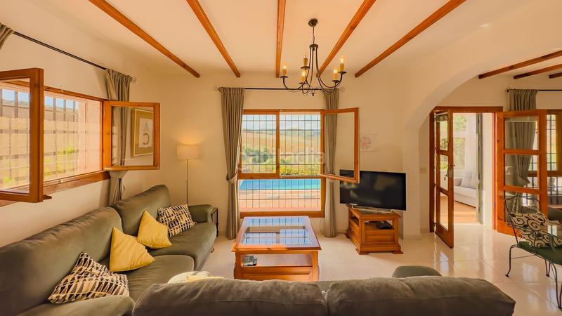 Foto 9d95dd6d-9c6d-432f-87d8-5b24eae4eb3b. Chalet en Almogía