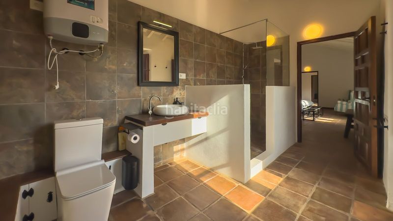 Foto 15adf673-9fbd-4fef-b8e7-d45072254c75. Masia amb aparcament piscina a Olías Málaga