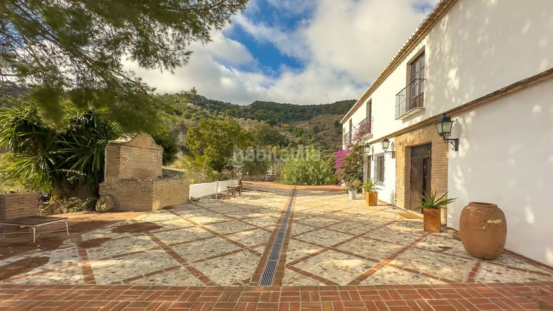 Foto 3bf5ea45-cd52-4d09-b717-7b63c4e00b4e. Masia amb aparcament piscina a Olías Málaga