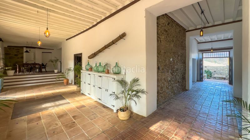 Foto df3f0417-b333-45e1-a789-960b4327b7fe. Masia amb aparcament piscina a Olías Málaga