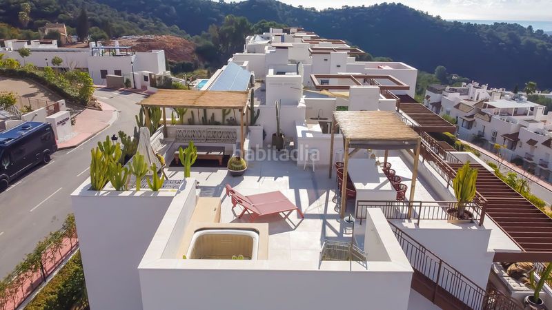 Foto 07b4b8c1-3bac-4a59-b22f-b614ea0dd006. Àtic amb aparcament piscina a Istán