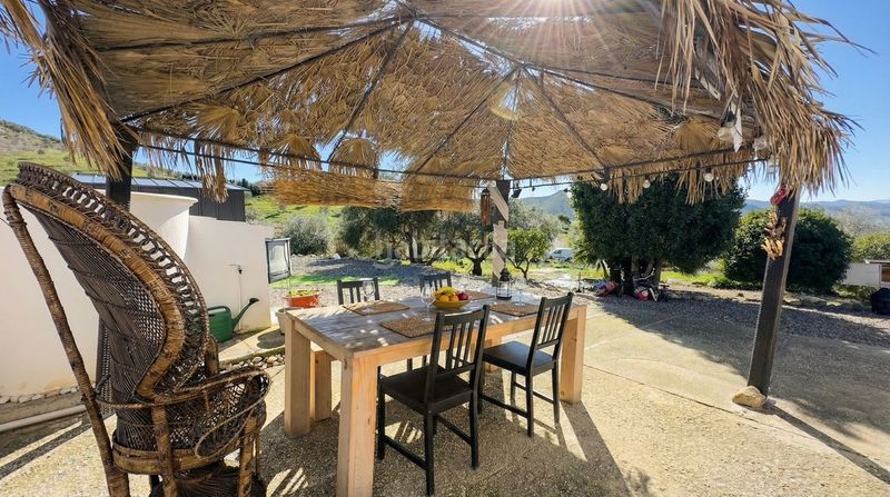 Foto 4f75db6e-63e4-4795-b694-e755a0841e61. Masia amb aparcament a Álora