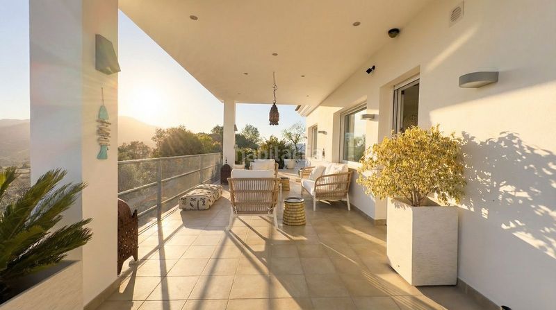 Foto d68cc8f6-3ce8-445c-a3ff-37bd0d8965fa. Xalet amb aparcament piscina a Guaro