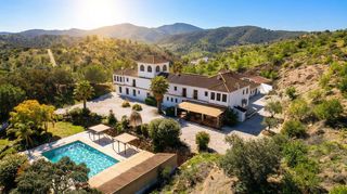 Country house in Almogía