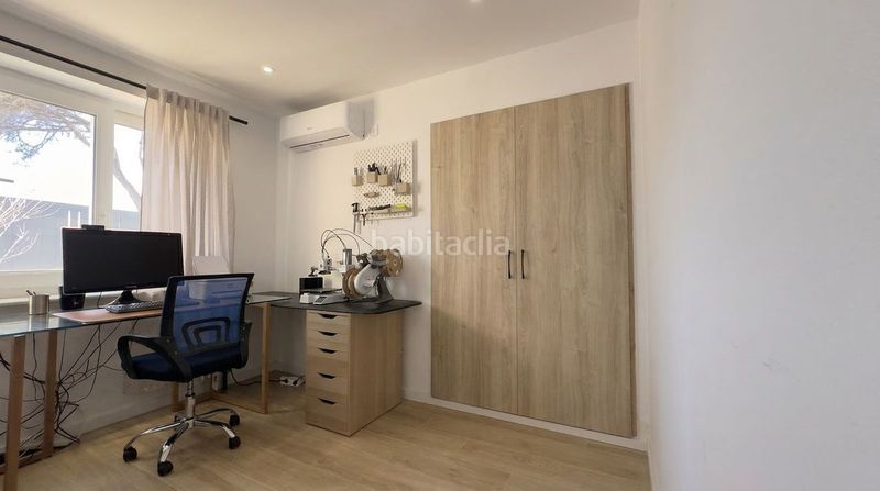 Foto ddb83284-cdbd-4d0e-a52d-e13717904640. Casa adossada amb aparcament a Calahonda Mijas
