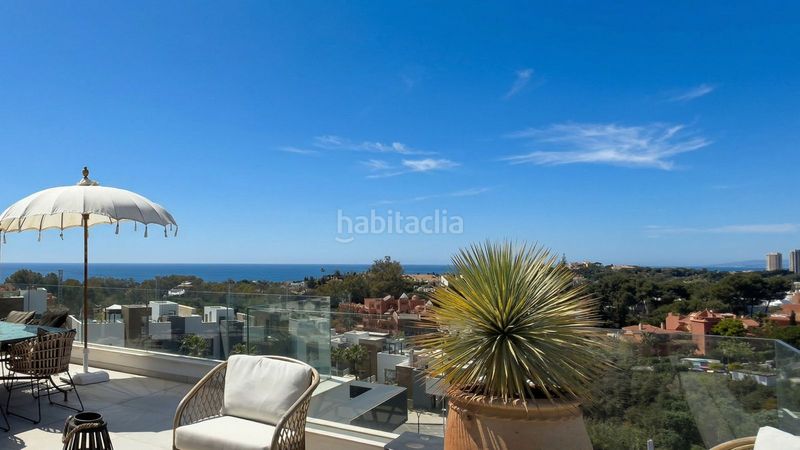 Foto e68dcde4-7995-4a69-9e3c-d25e64a92ff4. Dúplex amb aparcament piscina a Cabopino - Artola Marbella