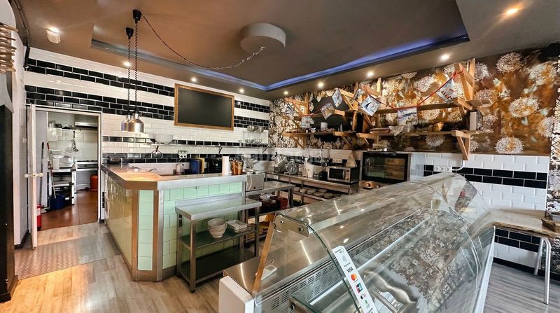 Foto c17c699c-0c4f-424c-bece-13f65f49748e. Local comercial a Coín