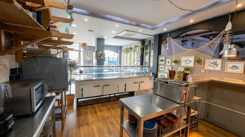 Foto dcdbb879-be7d-475d-9454-eb7a76c4e178. Local comercial a Coín