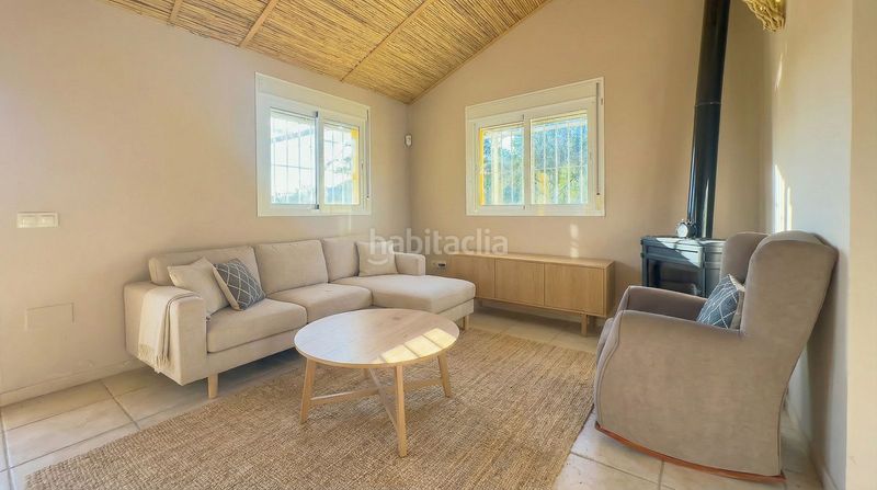 Foto ab9d7d52-f2ab-47ce-83b7-18fc1aaaea3c. Masia amb aparcament piscina a Coín